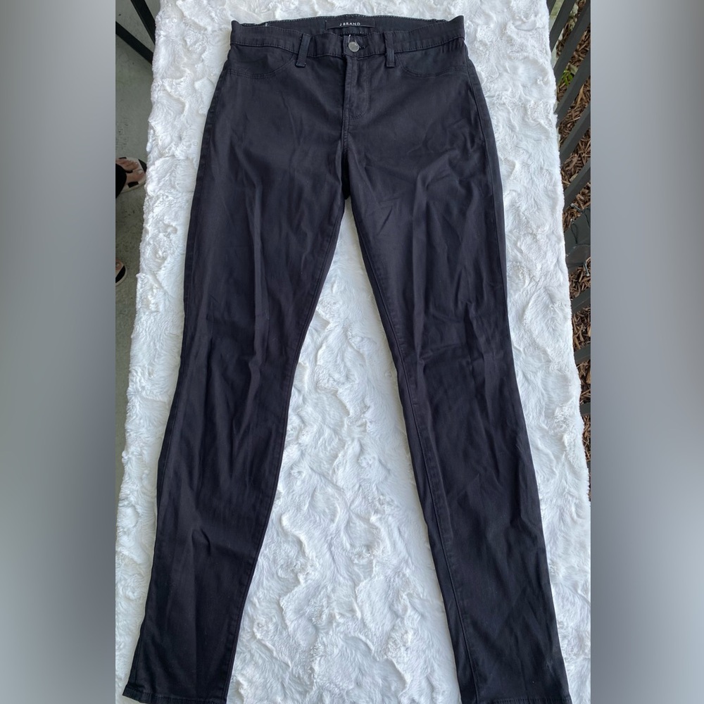 Black Chinos with Slim Tapered Leg Design